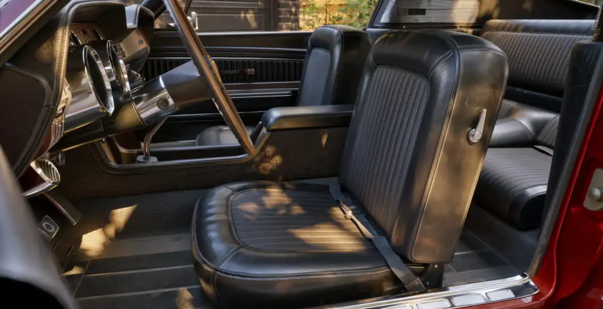 A Case Study on Classic Ford Car Design 1 DAsS 4